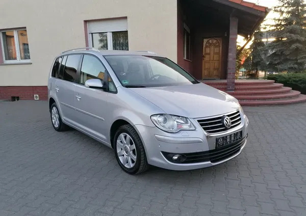 volkswagen touran sokółka Volkswagen Touran cena 23000 przebieg: 187000, rok produkcji 2008 z Sokółka